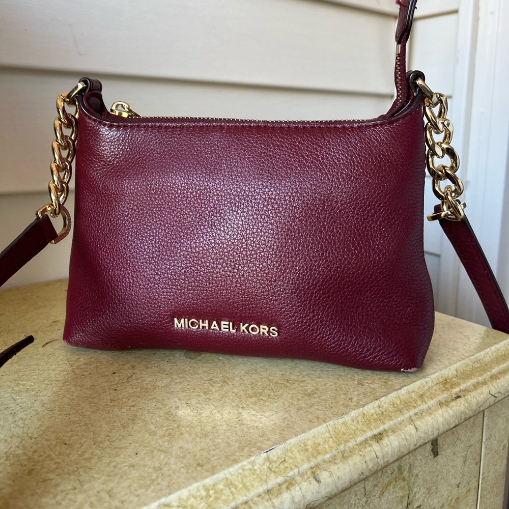 Michael Kors Dark Red Crossbody Bag with secure closure and lots of compartments - Picture 3 of 14